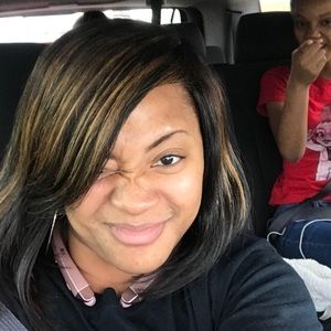 Meet your Posher, Reevedia